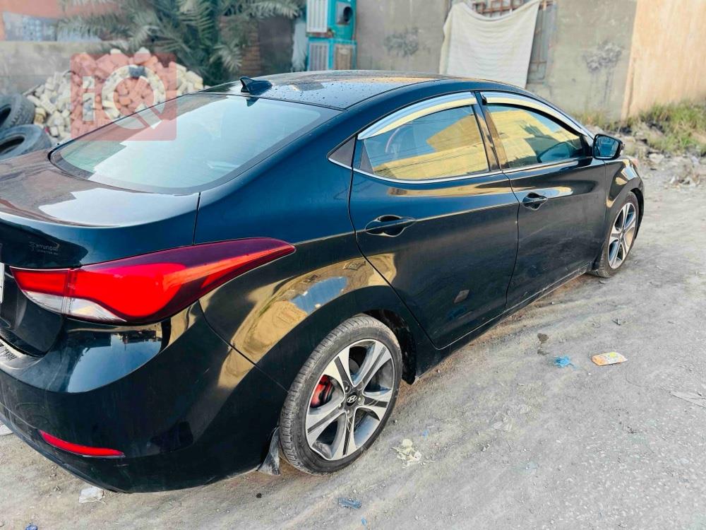 هیوندای ئەلەنترا